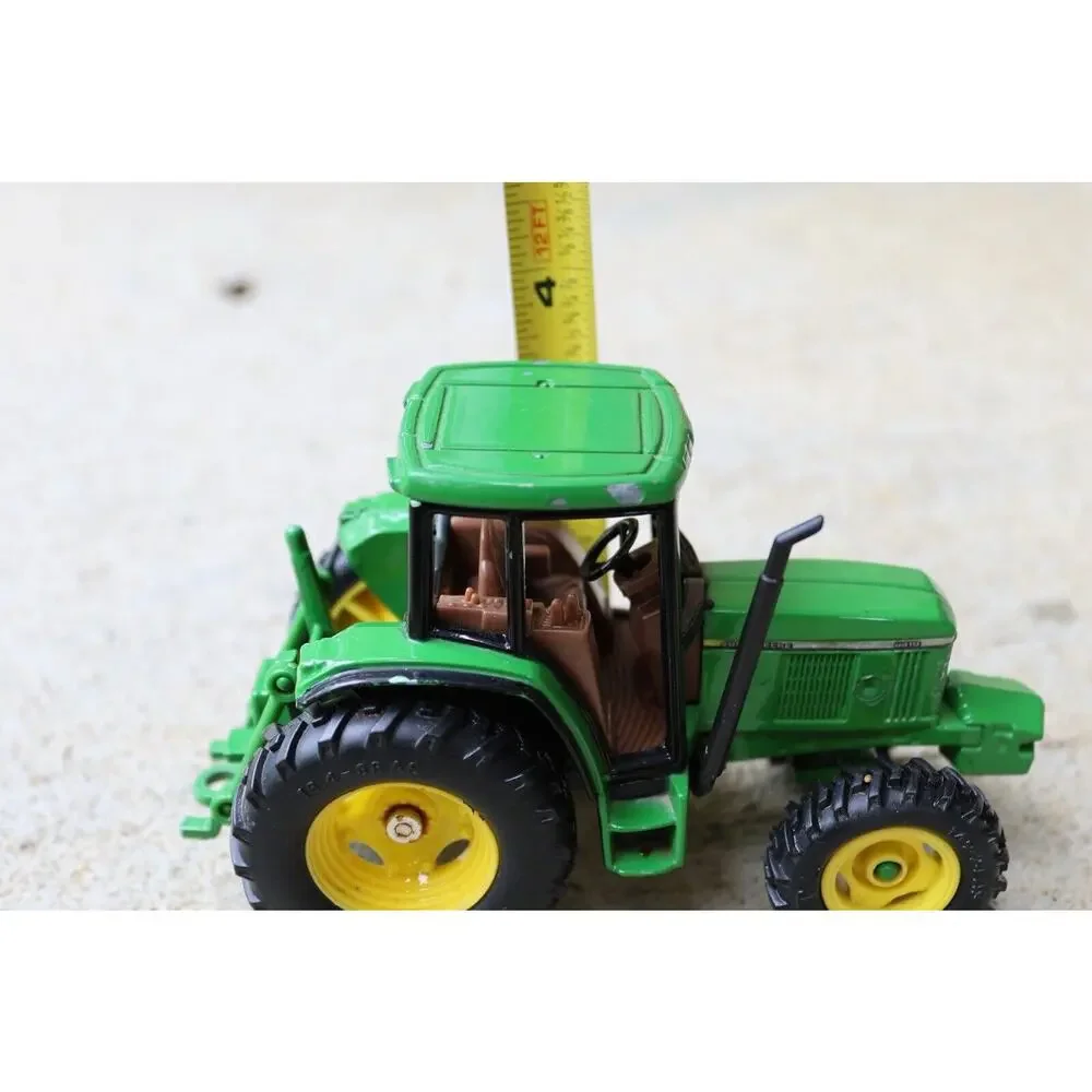 John‎ Deere Toy Tractor Diecast Green and Yellow 6